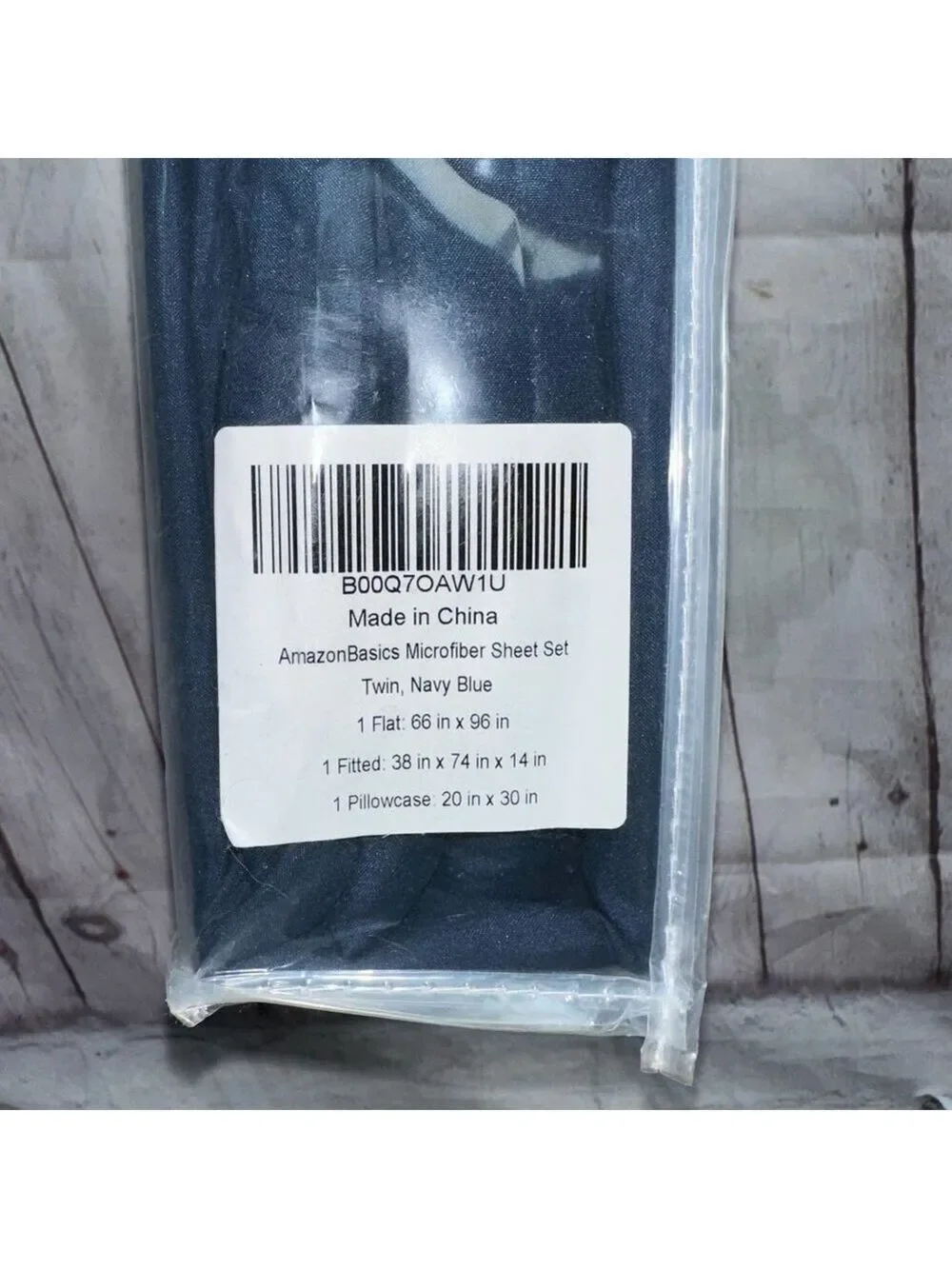 NIB Amazon Basics Twin Size Microfiber Sheet Set